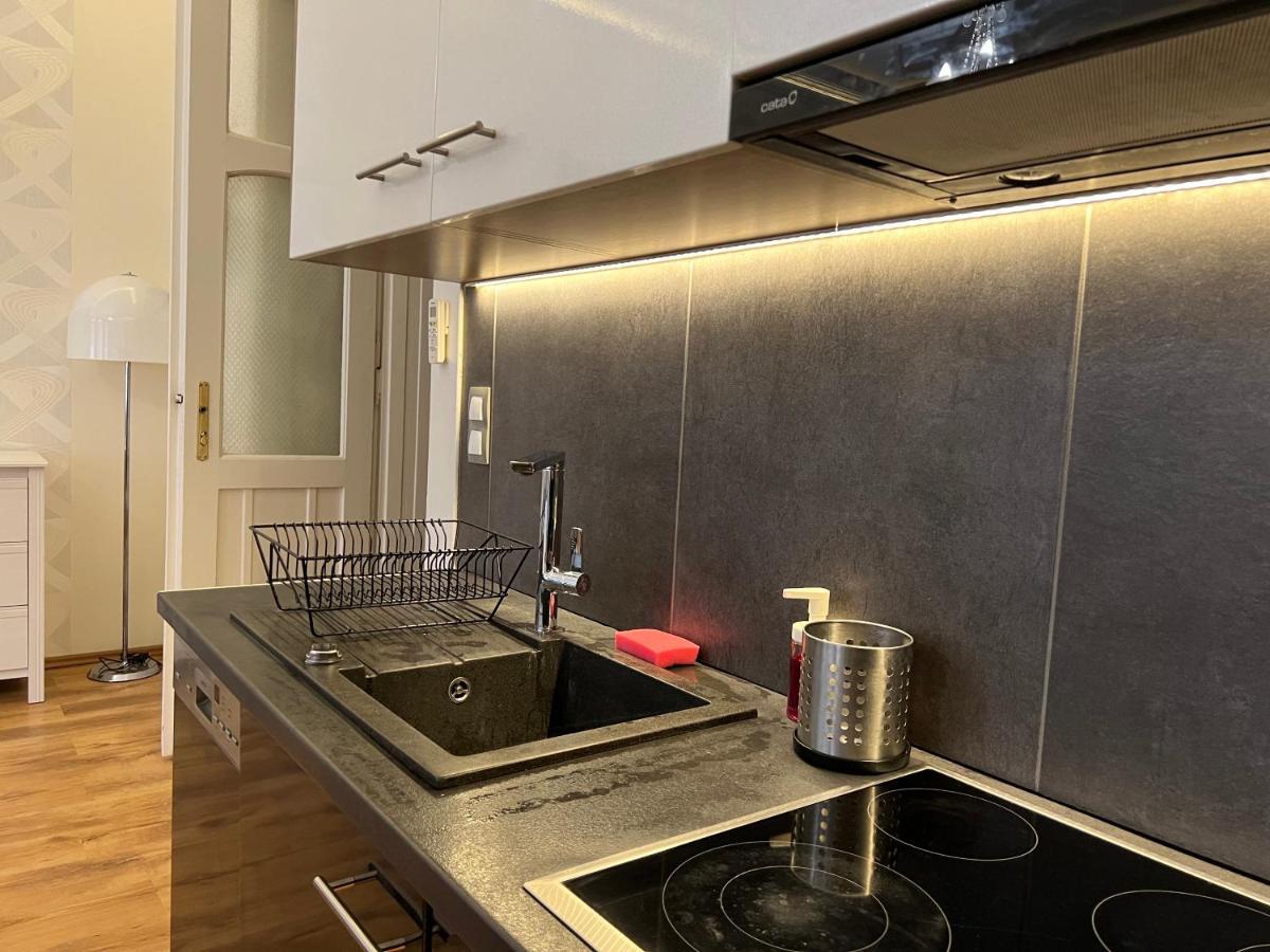 P9 By Small Home Budapeszt Zewnętrze zdjęcie